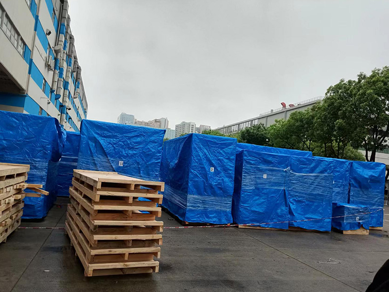 富士康真空防雨木箱