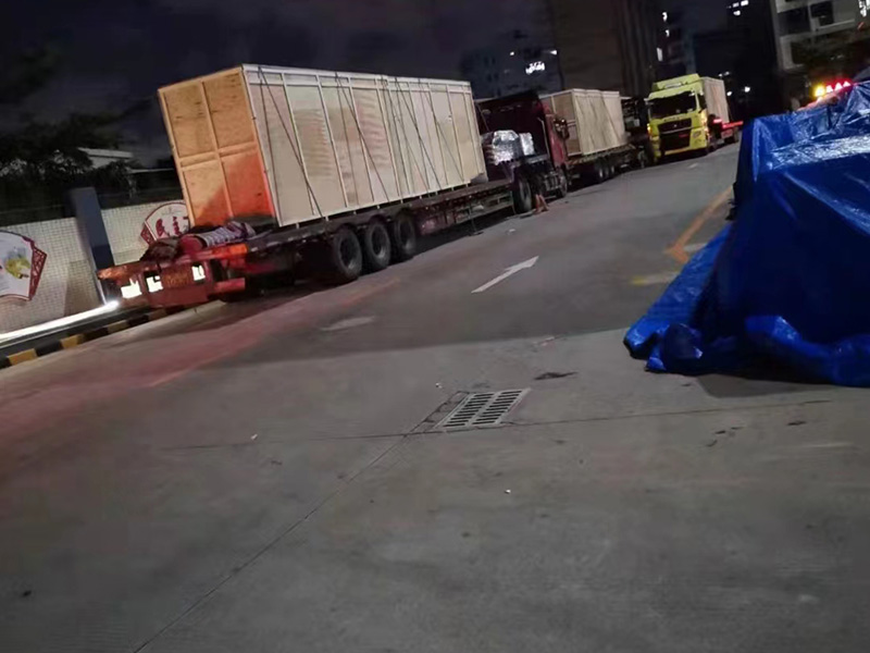 深圳公明某公司打包装车现场